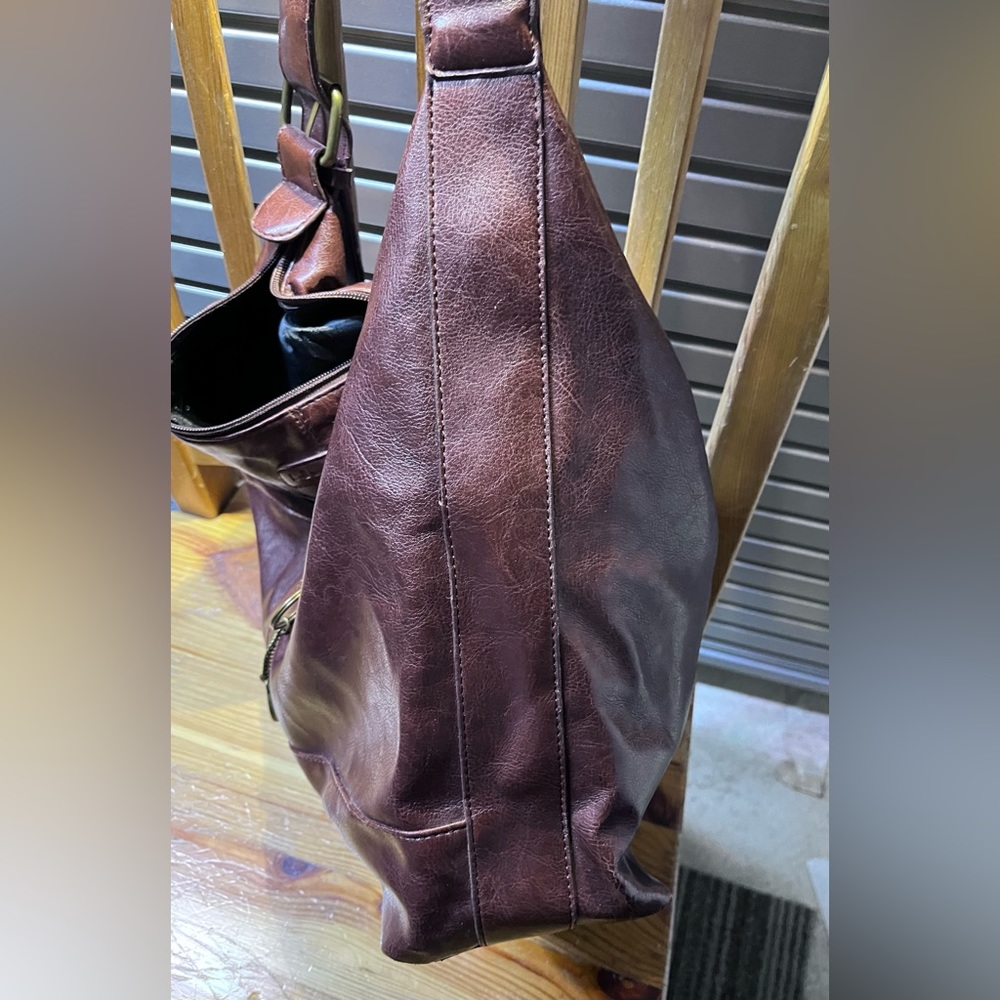 Nygard Collection Purse, Rich Maroon in colour and New without Tags (NWOT). - Picture 4 of 10